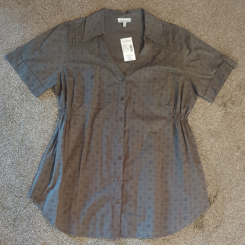 NWT Fashion Bug Green Floral Button-Up Shirt